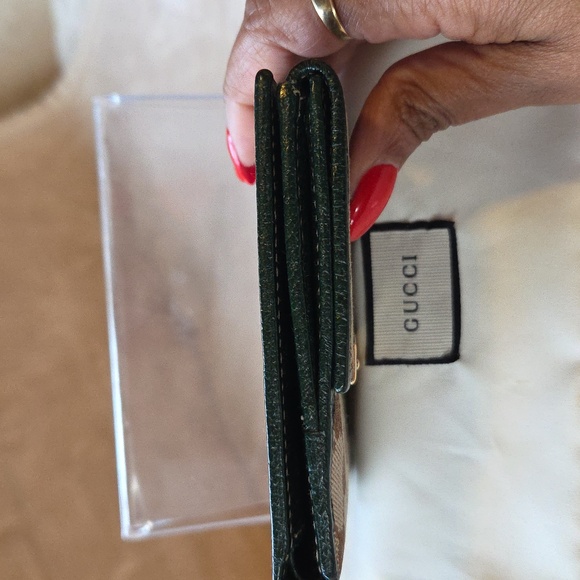 Gucci Beige‎ and Brown GG Monogram Wallet - Picture 6 of 6